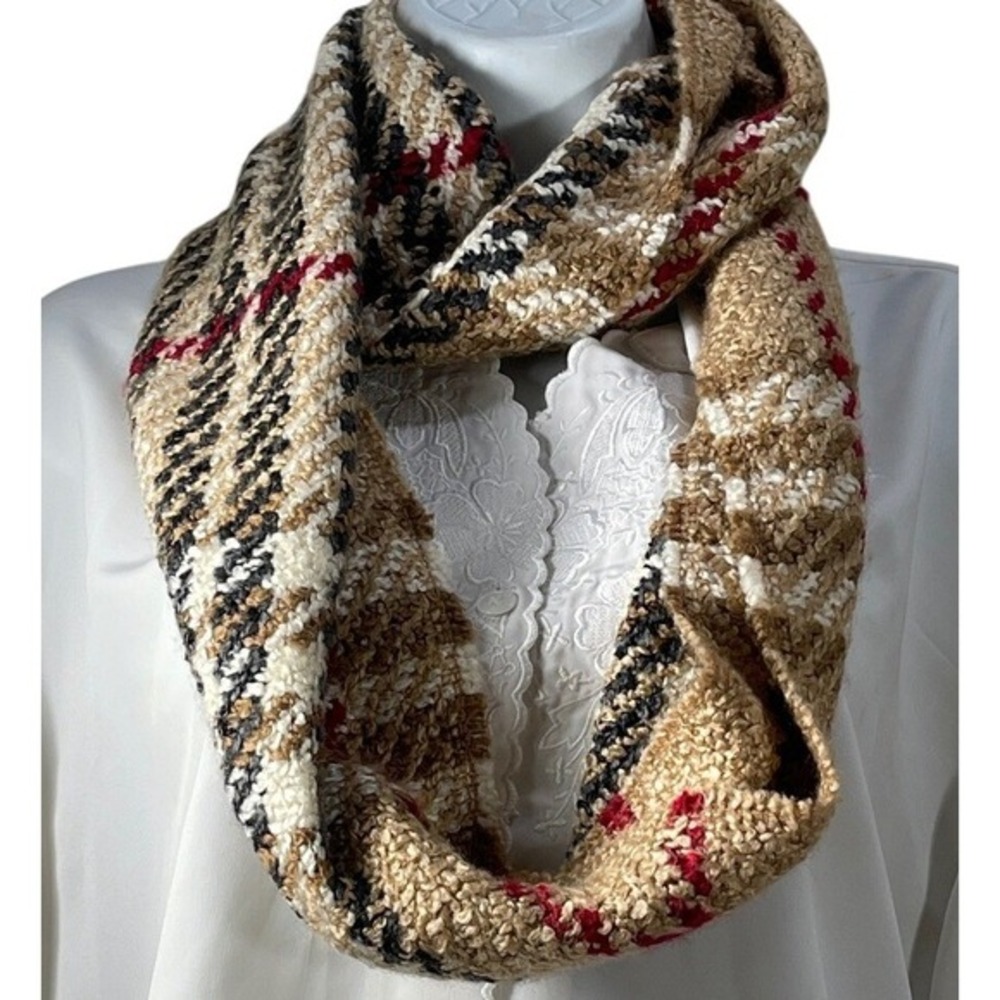 V.FRAAS‎ Plaid Infinity Scarf Acrylic tartan check Tan Red Black White Cozy